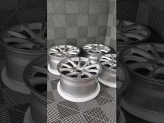 Λάμψη ασημένιου χρώματος για την Porsche 991.996